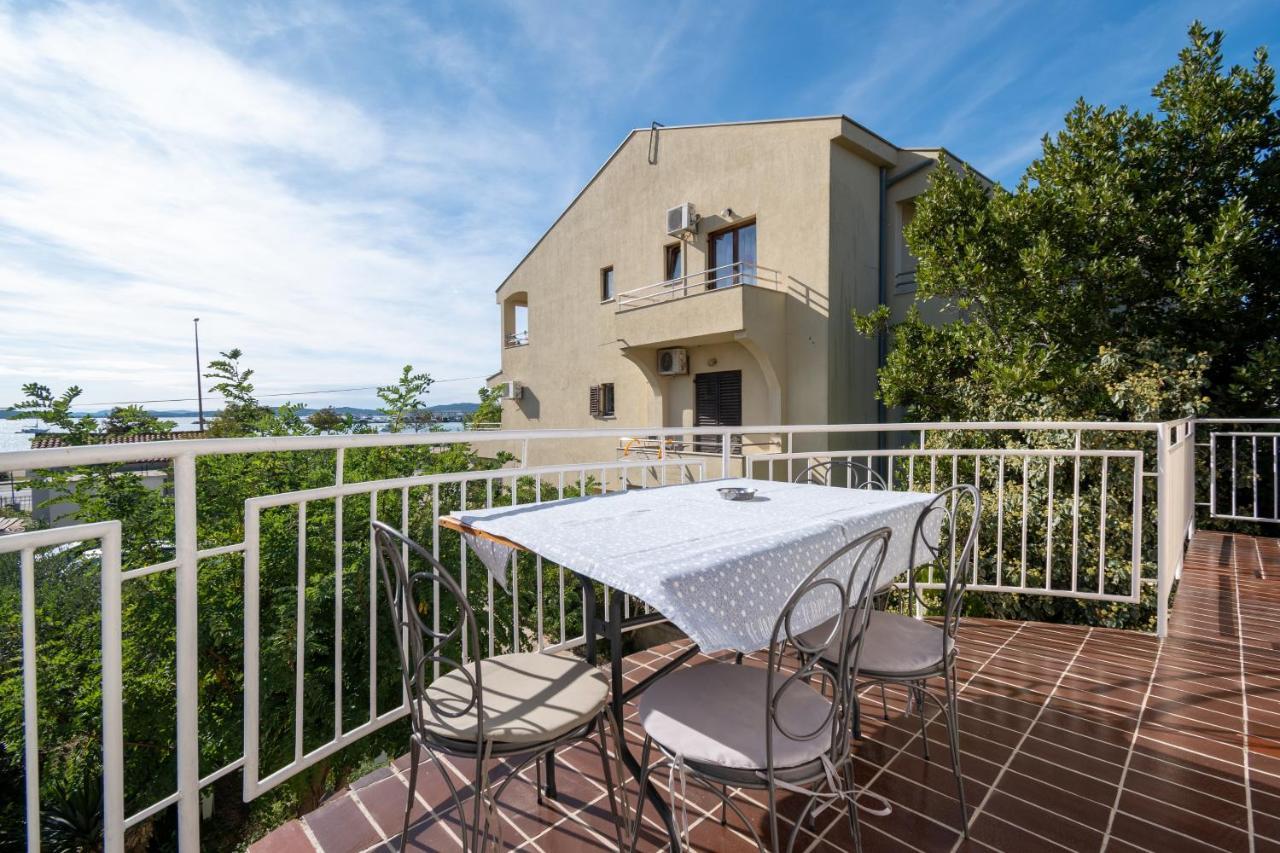 Apartments By The Sea Sukosan, Zadar - 5863 Kültér fotó