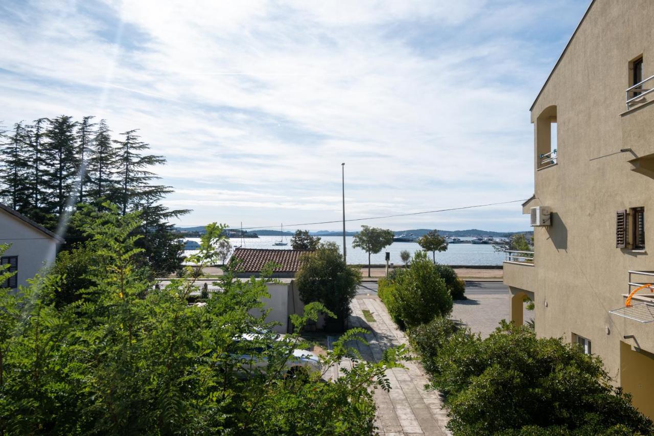 Apartments By The Sea Sukosan, Zadar - 5863 Kültér fotó